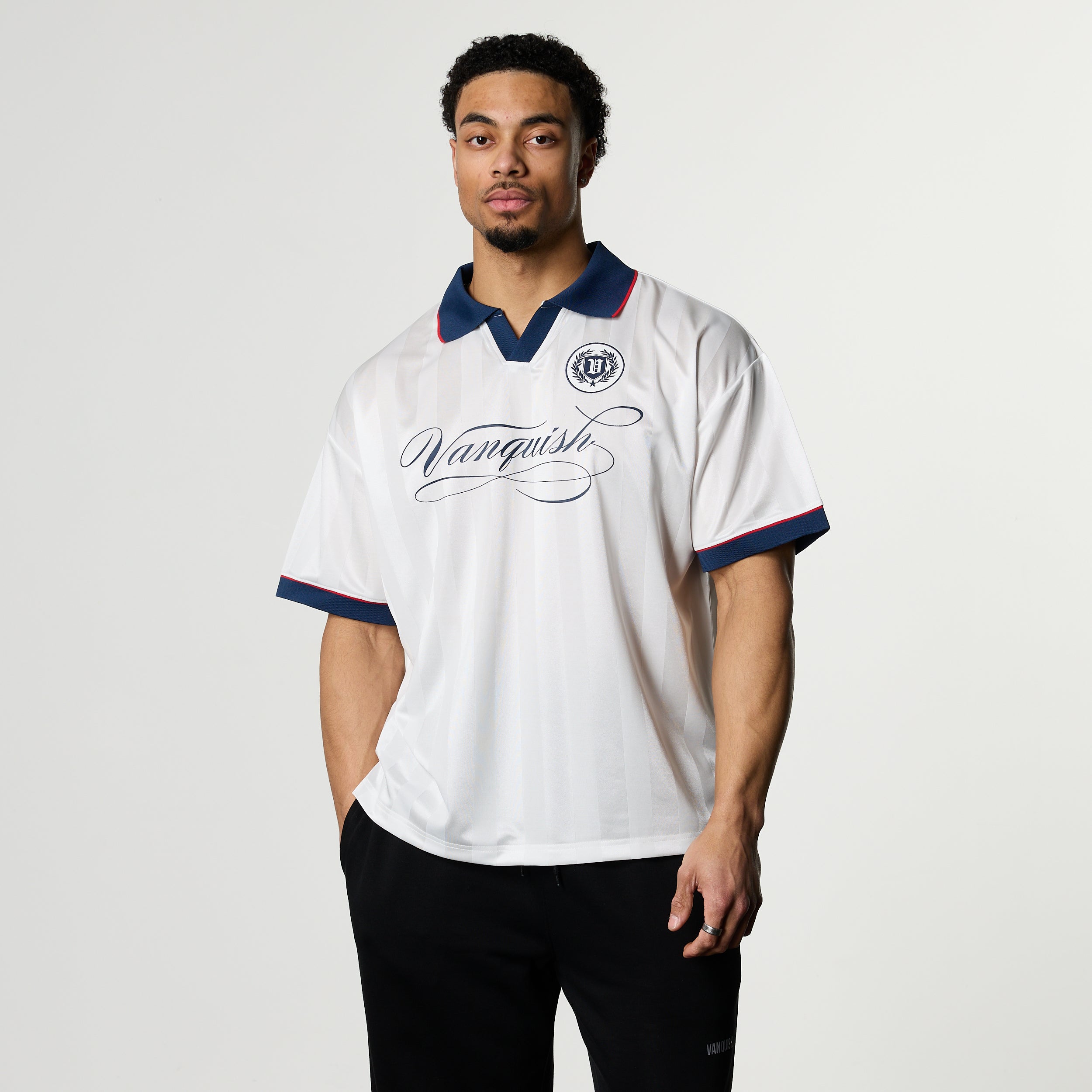VANQUISH FITNESS Football Jerseyモデル ホワイト オーバーサイズ