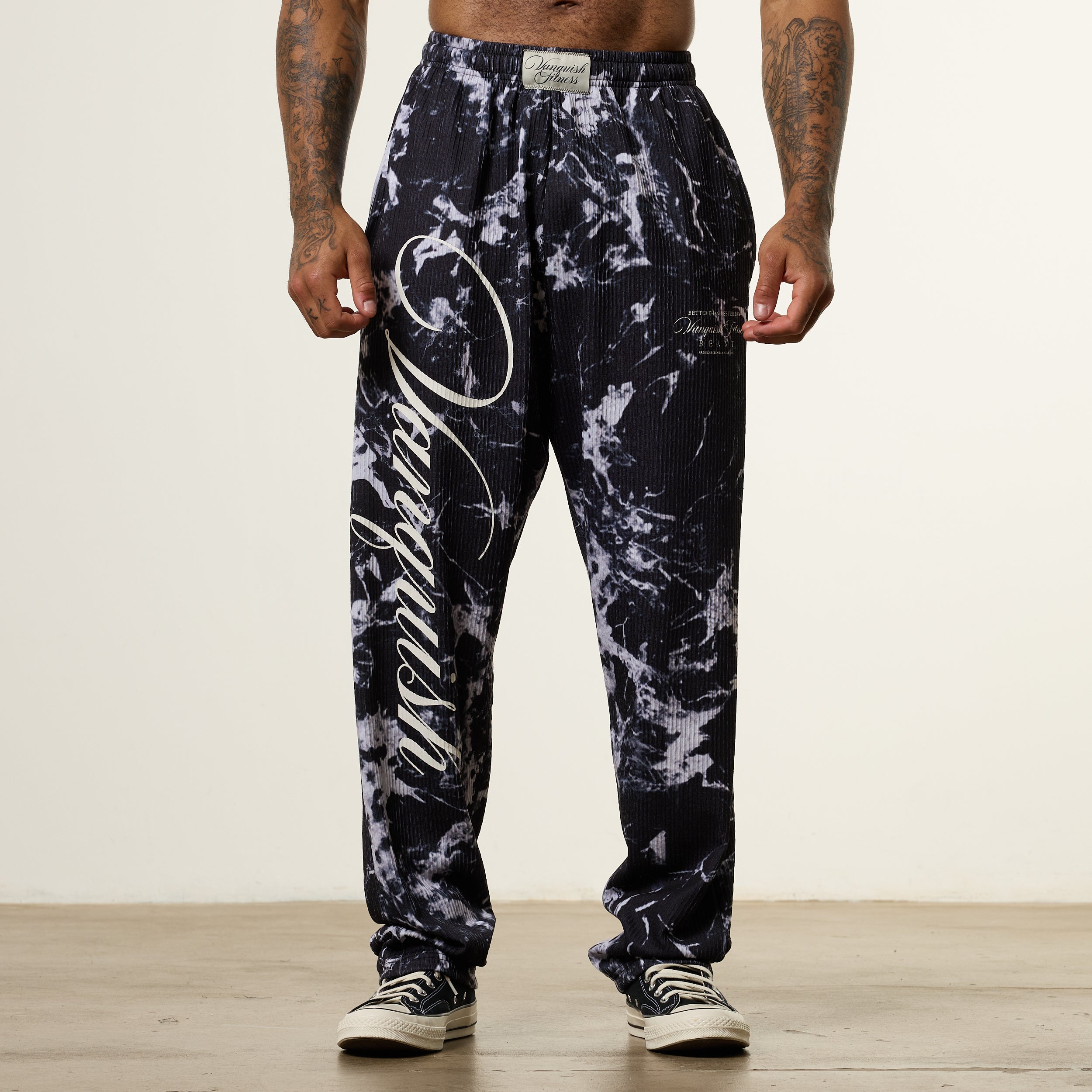 楽天市場】ヴァンキッシュ フィットネス ESSENTIAL TAPERED FIT