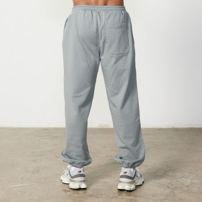 Vanquish Essential Steel Grey Oversized Sweatpants 4枚目の画像
