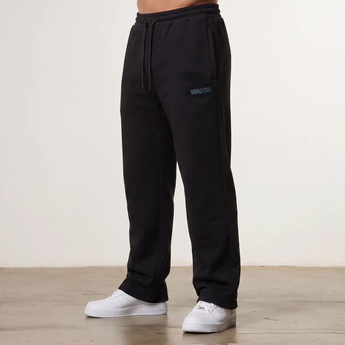 VANQUISH FITNESS Revolveモデル ブラック ストレートレッグ