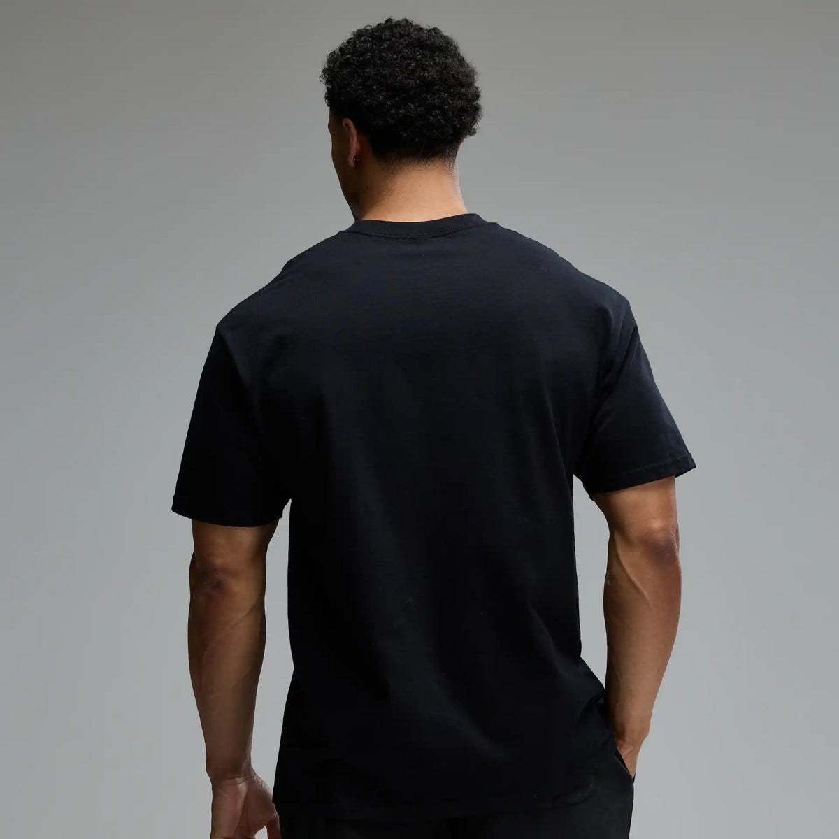 EVOLVE BLACK OVERSIZED T SHIRT 2枚目の画像