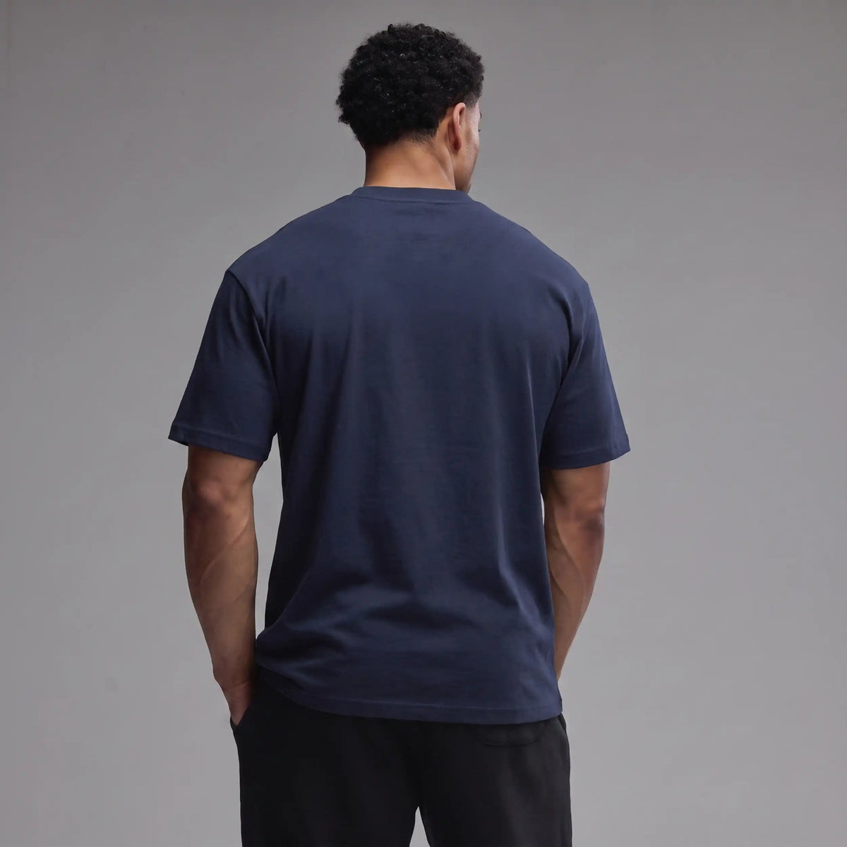 EVOLVE NAVY OVERSIZED T SHIRT 2枚目の画像