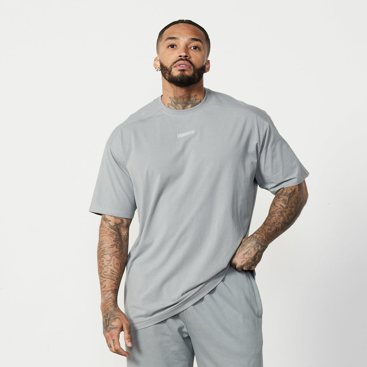 Vanquish Essential Steel Grey Oversized T Shirt 1枚目の画像