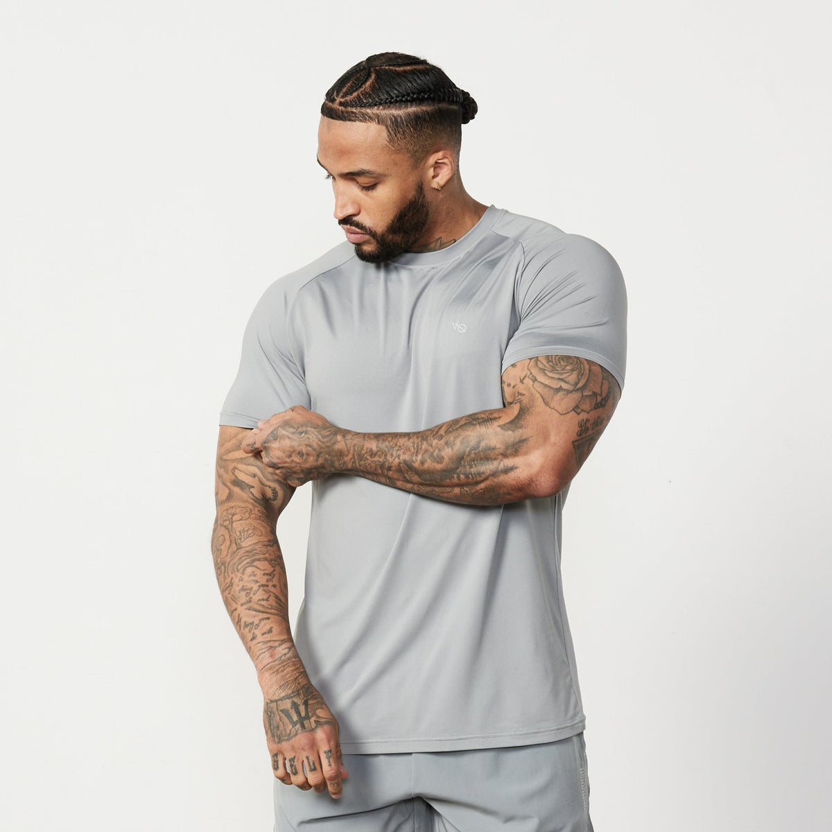 Vanquish Essential Steel Grey Performance Short Sleeve T Shirt 1枚目の画像