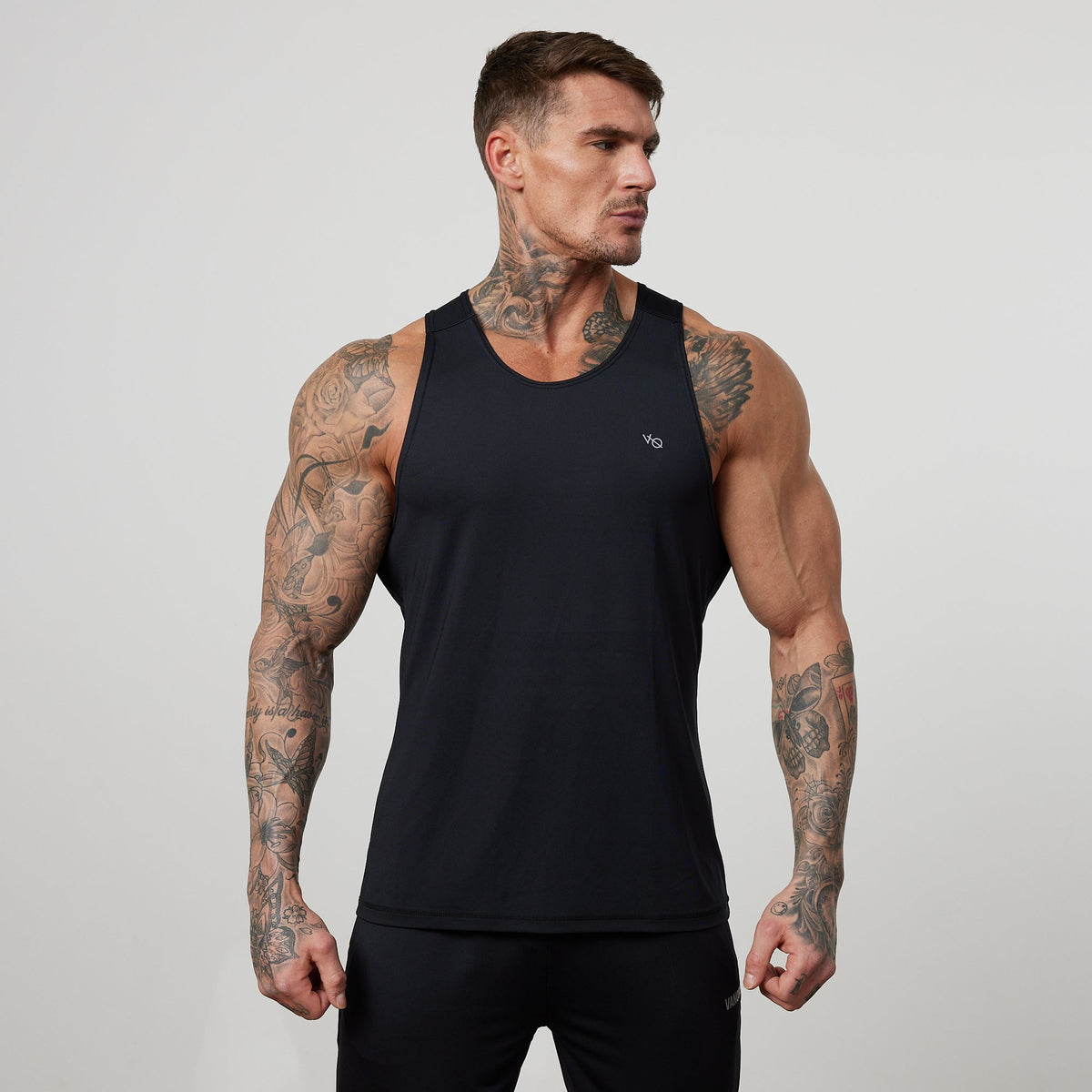 Vanquish Essential Black Performance Tank Top 1枚目の画像