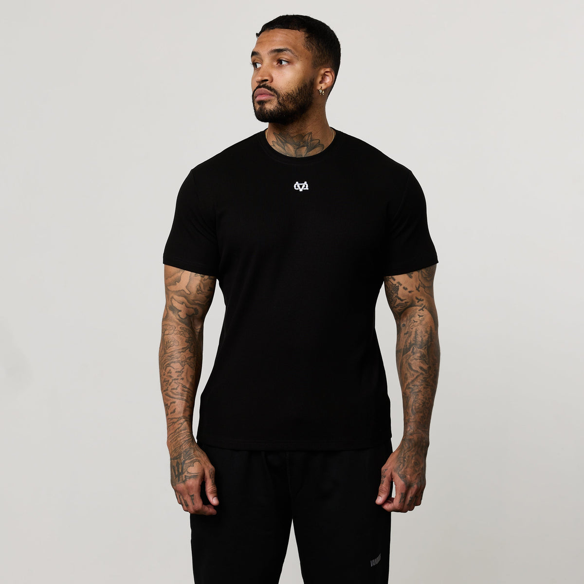 XXXLのみ】VANQUISH FITNESS Monogramモデル リブ ブラック スリム