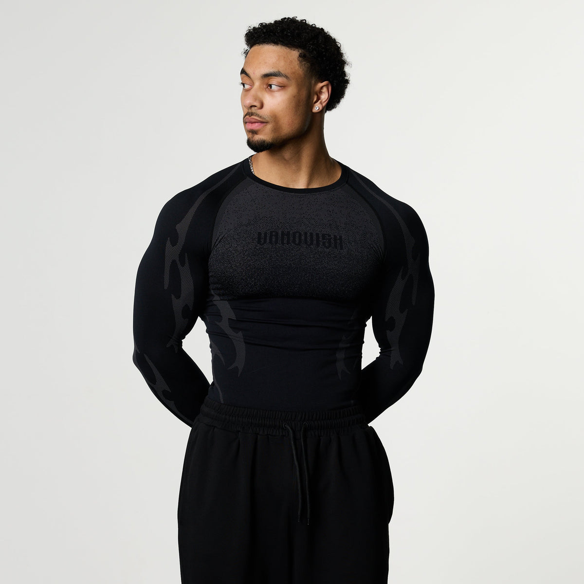 TRIBAL COMPRESSION BLACK LONG SLEEVE T SHIRT 1枚目の画像