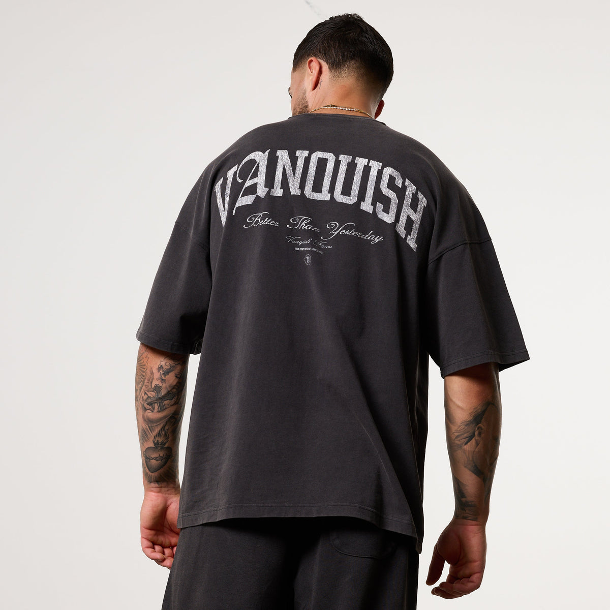 Vanquish fitness Tシャツ ウォッシュドブラック L 楽天市場】ヴァンキッシュ フィットネス VANQUISH WASHED