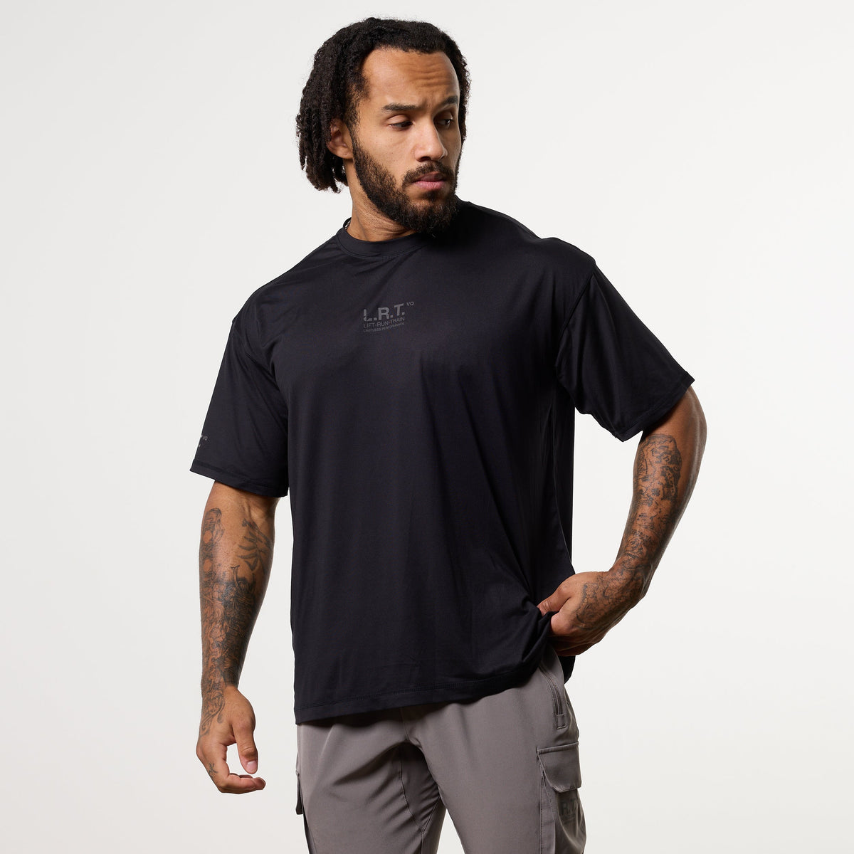 VANQUISH FITNESS LRTモデル ブラック パフォーマンス オーバーサイズT
