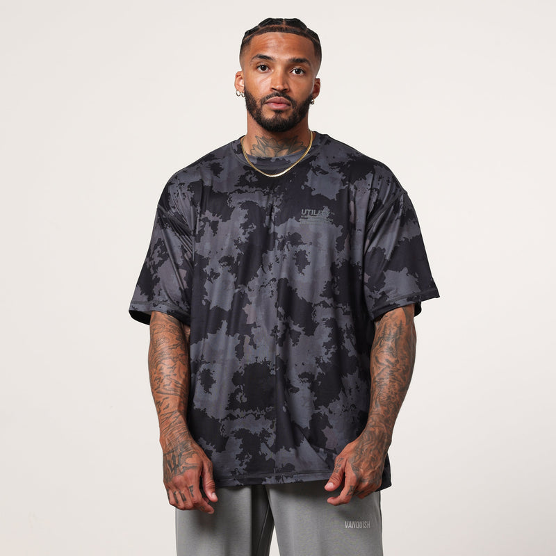 Vanquish Utility Black Camo Oversized T Shirt 1枚目の画像