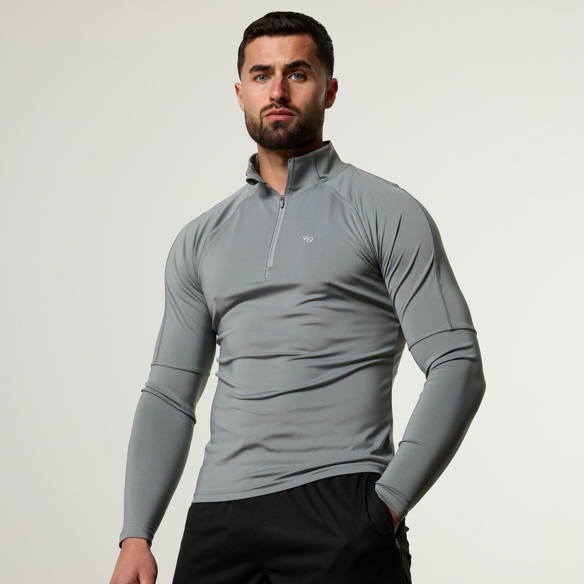 Vanquish Essential V2 Performance Steel Grey 1/4 Zip Top 1枚目の画像