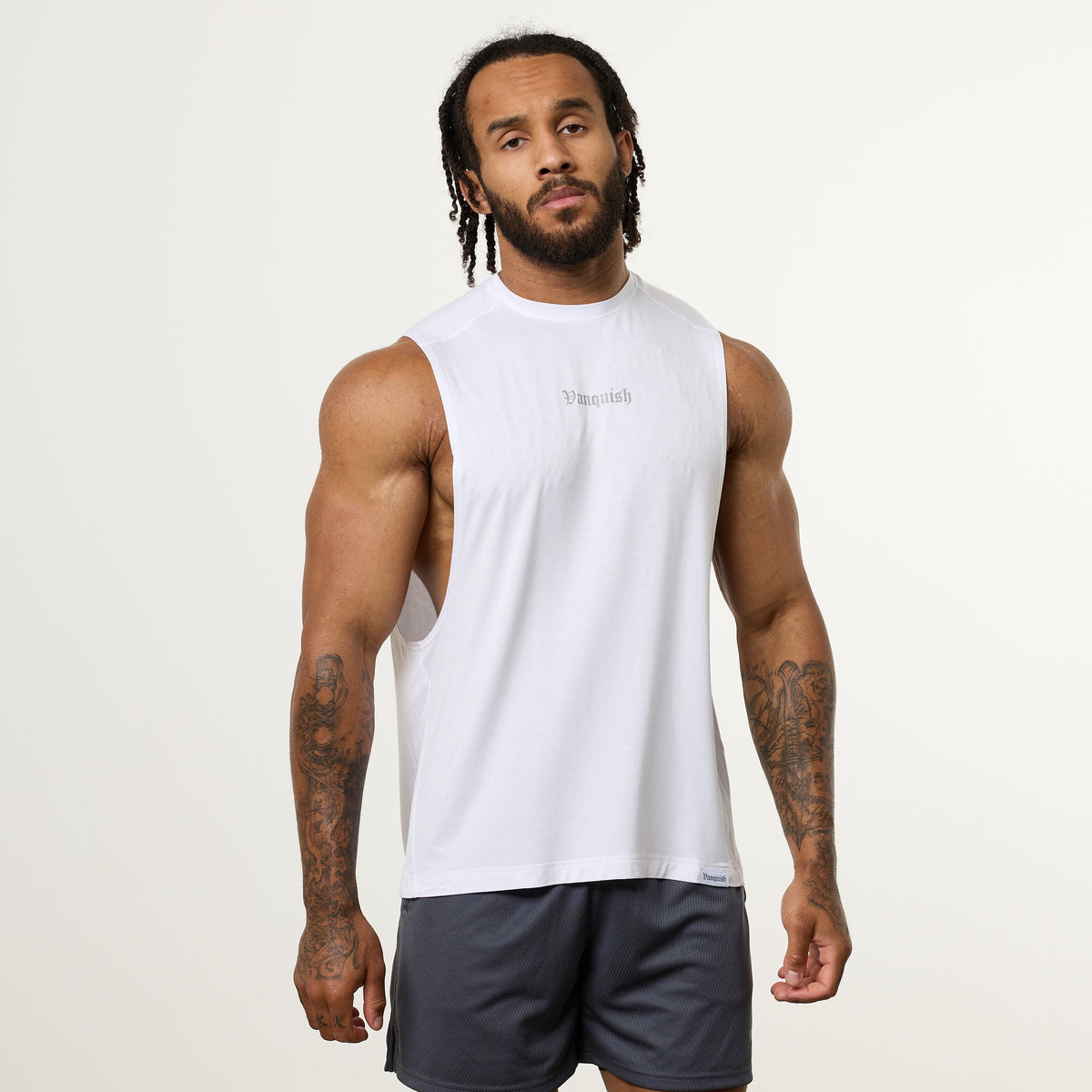 【新品】Mサイズ　2枚セット VANQUISH FITNESS VANQUISH FITNESS Ultra Softモデル ホワイト オーバーサイズ