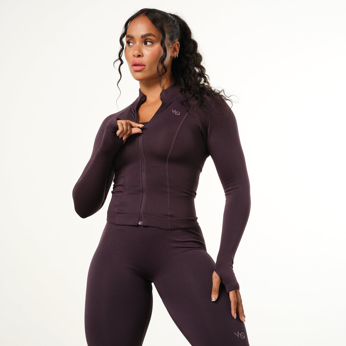 VANQUISH FITNESS Elevateモデル シームレス プラム ジップ VANQUISH FITNESS Elevateモデル シームレス プラム ジップ