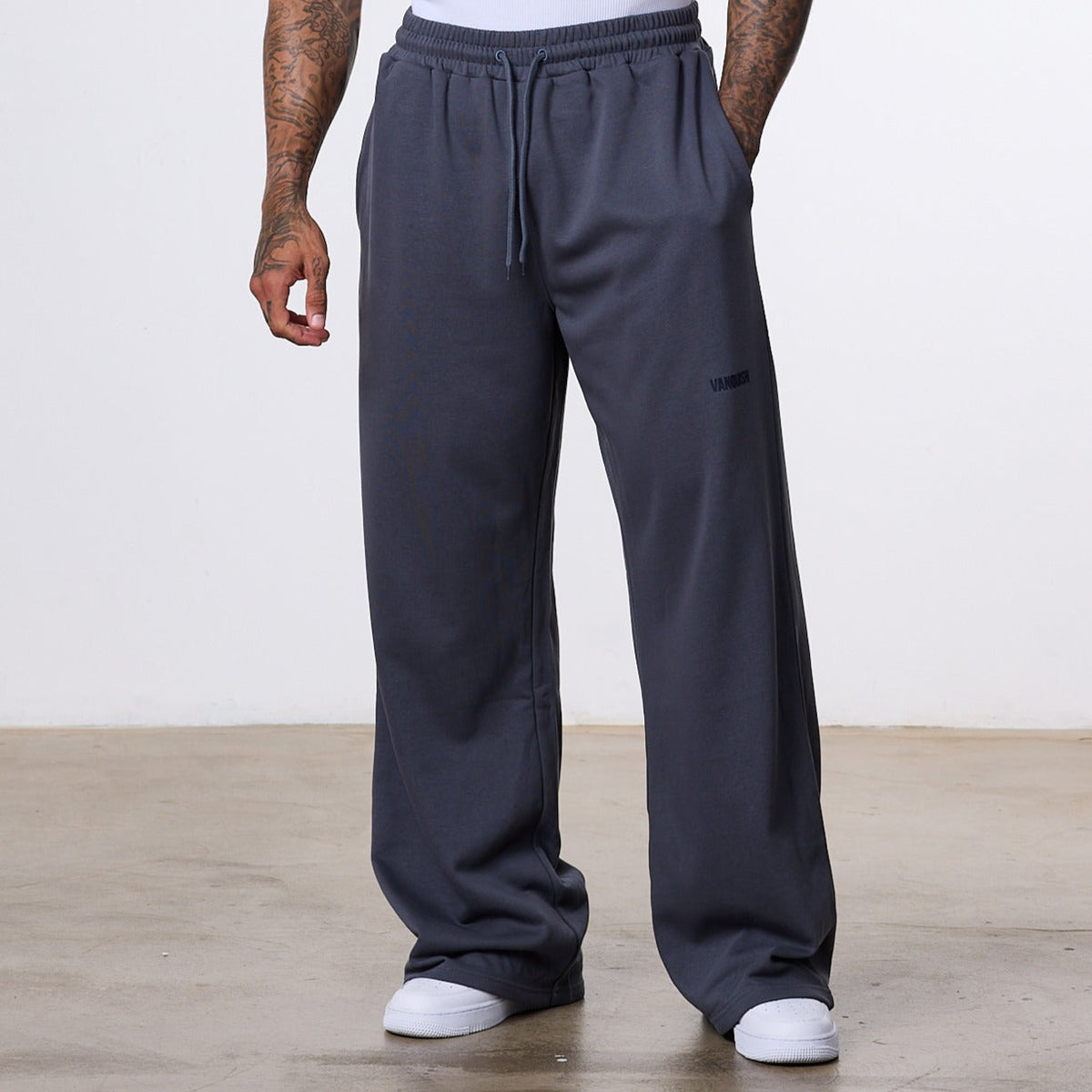 【セット】vanquish fitnessウォッシュドブルー パーカL パンツS VANQUISH FITNESS Essentialモデル デニム ブルー オーバー