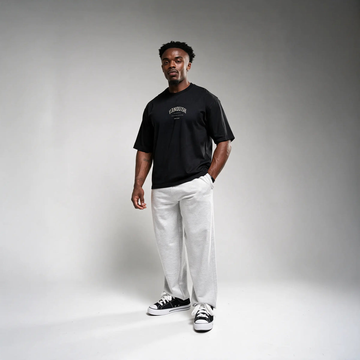 Knight Black Oversized T Shirt 2枚目の画像