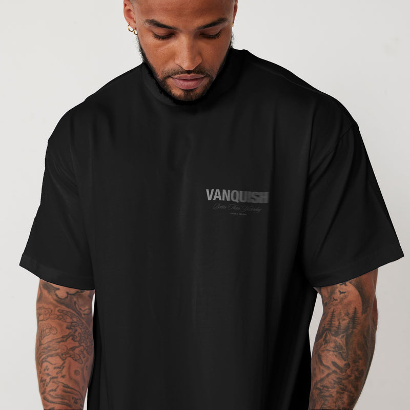 VANQUISH FITNESS Revolveモデル モメンタム ブラック ボクシー Tシャツ