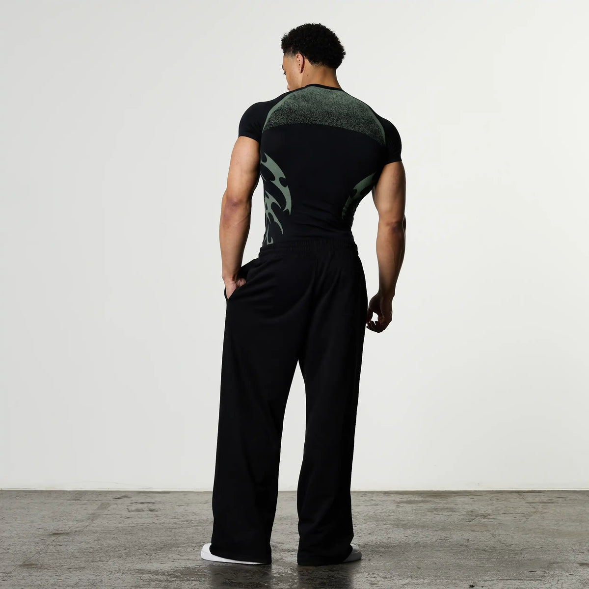 TRIBAL COMPRESSION AQUA SHORT SLEEVE T SHIRT 6枚目の画像