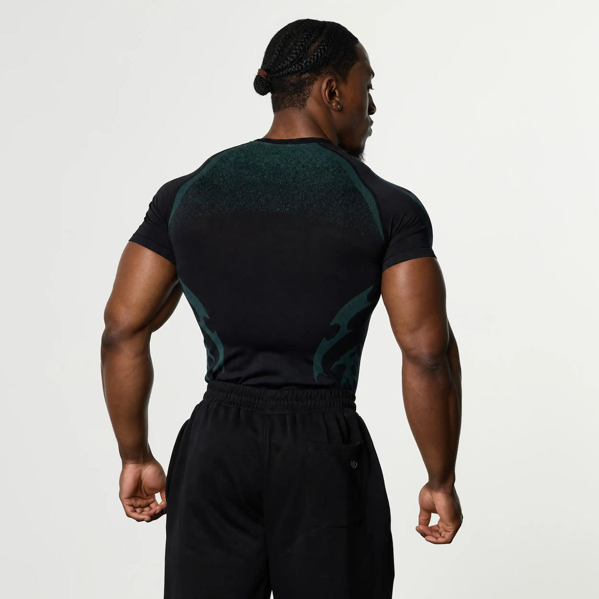 TRIBAL COMPRESSION EMERALD SHORT SLEEVE T SHIRT 2枚目の画像