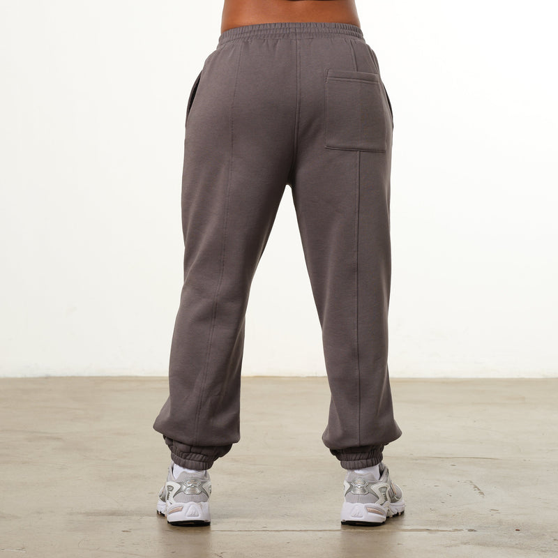 Vanquish Graphite Grey VQFIT Oversized Sweatpants 4枚目の画像