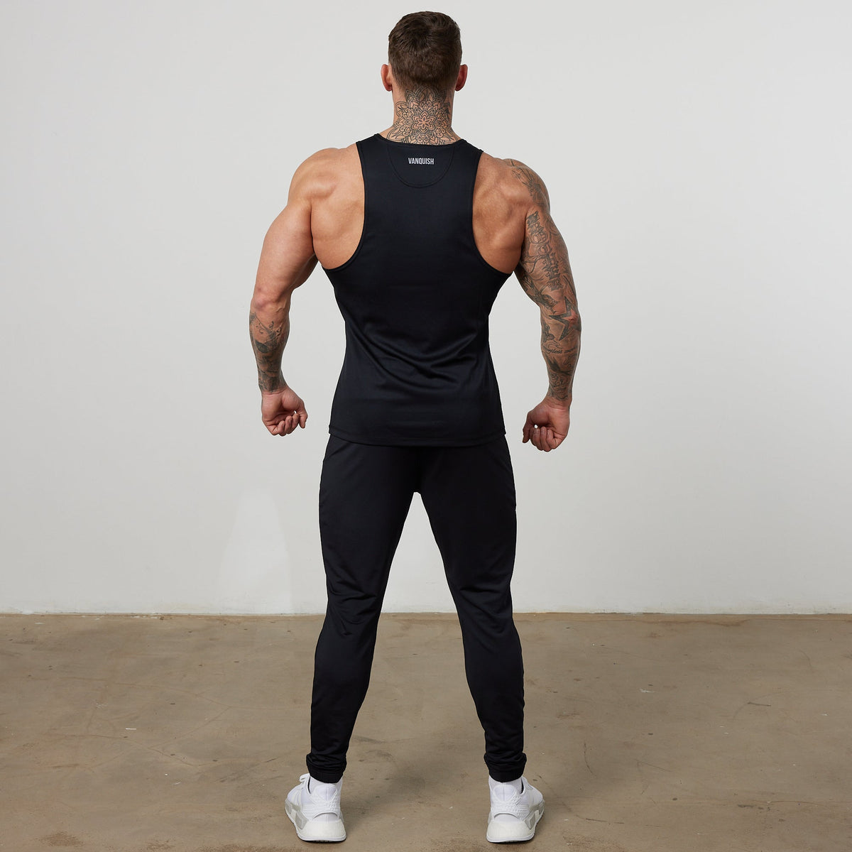 Vanquish Essential Black Performance Tank Top 4枚目の画像