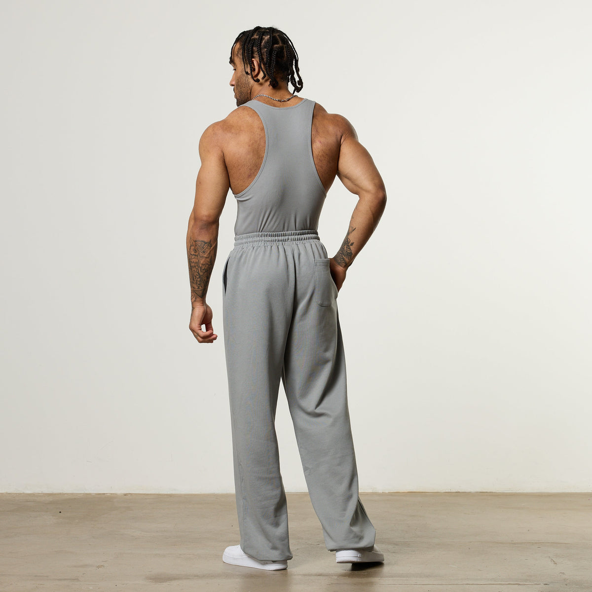 VANQUISH FITNESS Essentialモデル V2スチールグレー リブタンク