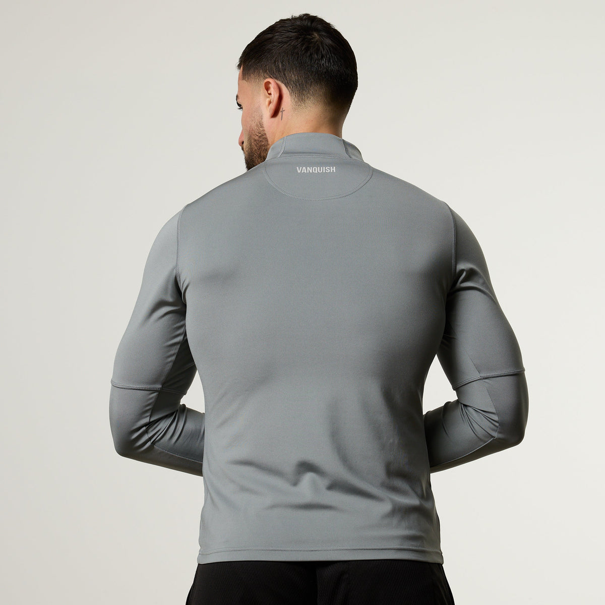 Vanquish Essential V2 Performance Steel Grey 1/4 Zip Top 4枚目の画像