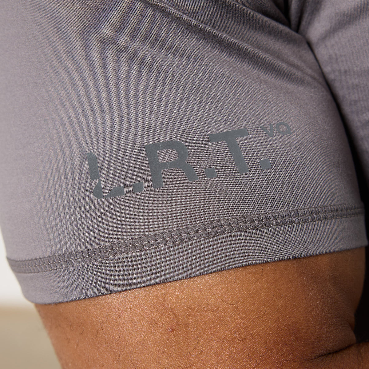 LRT Grey Performance  T Shirt 4枚目の画像