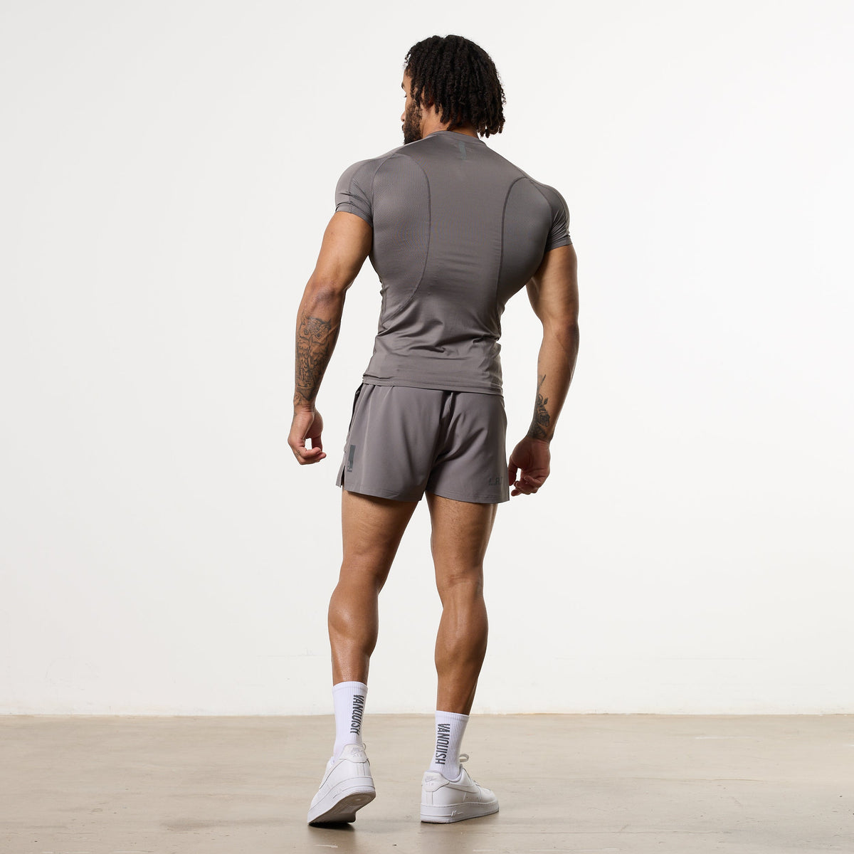 LRT Grey Performance Short Sleeve Base Layer Top 6枚目の画像