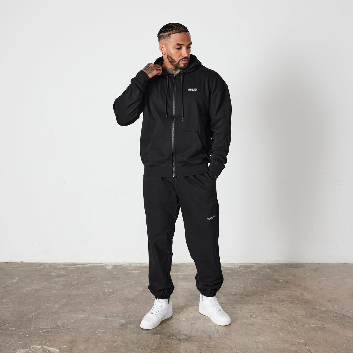 Vanquish Essential Black Oversized Full Zip Hoodie 2枚目の画像
