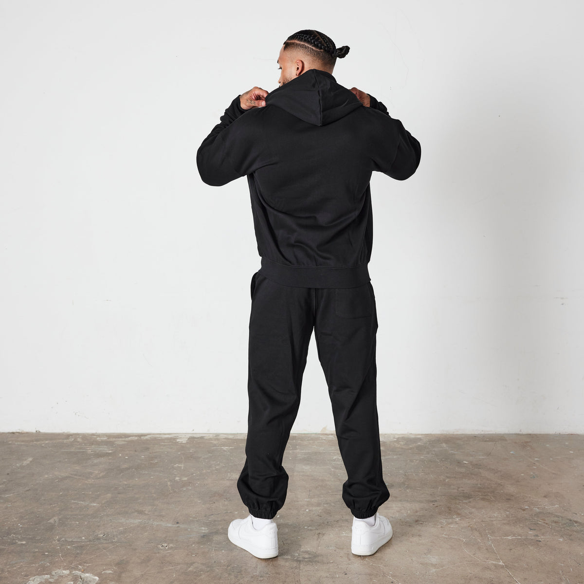 Vanquish Essential Black Oversized Full Zip Hoodie 4枚目の画像
