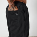 Vanquish Essential Black Oversized Sweatpants 4枚目の画像