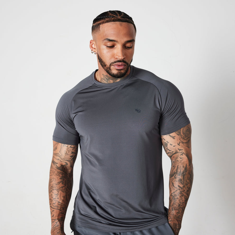 Vanquish Essential Denim Blue Performance Short Sleeve T Shirt 1枚目の画像
