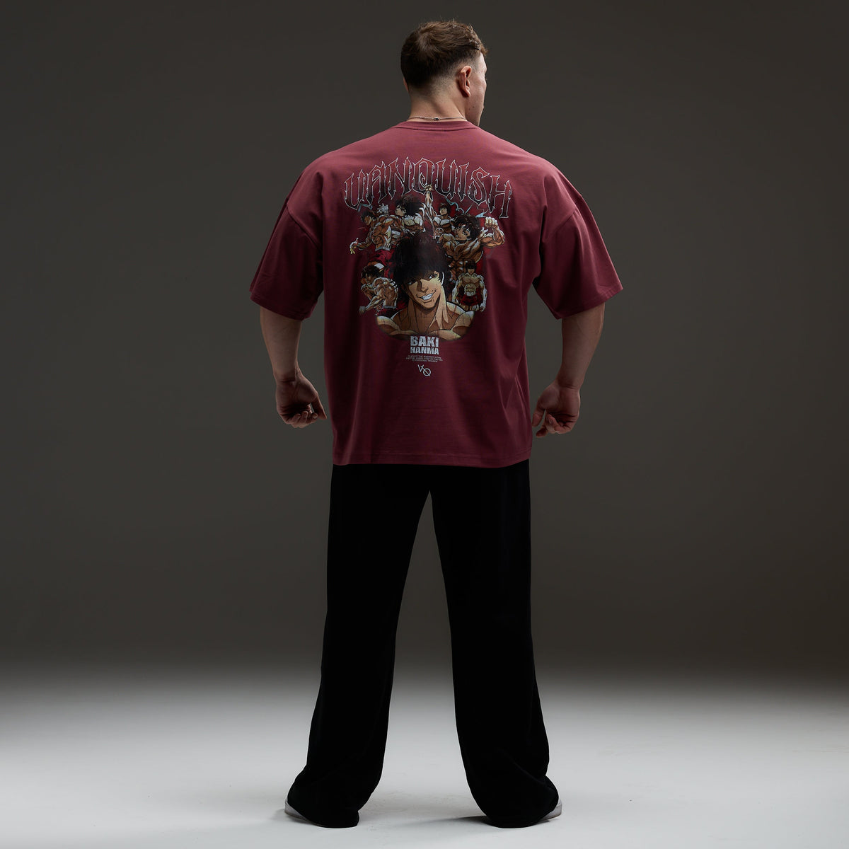 VANQUISH FITNESS 刃牙モデル レッド バキ ボクシー オーバーサイズTシャツ