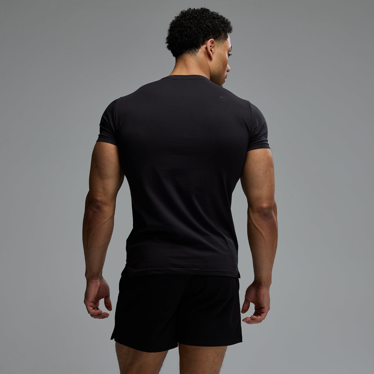 ACADEMY ARCH BLACK SLIM FIT T SHIRT 2枚目の画像