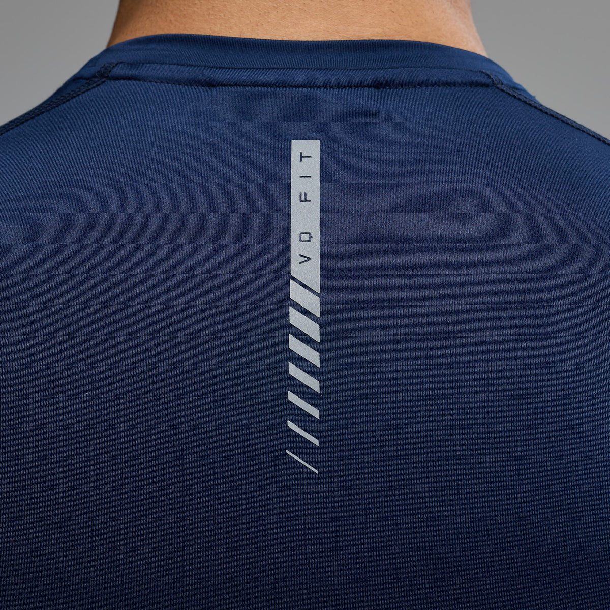 ACADEMY NAVY SLIM FIT PERFORMANCE T SHIRT 4枚目の画像