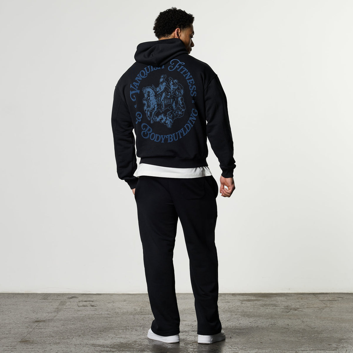 CAMELOT BLACK STRAIGHT LEG SWEATPANTS 5枚目の画像