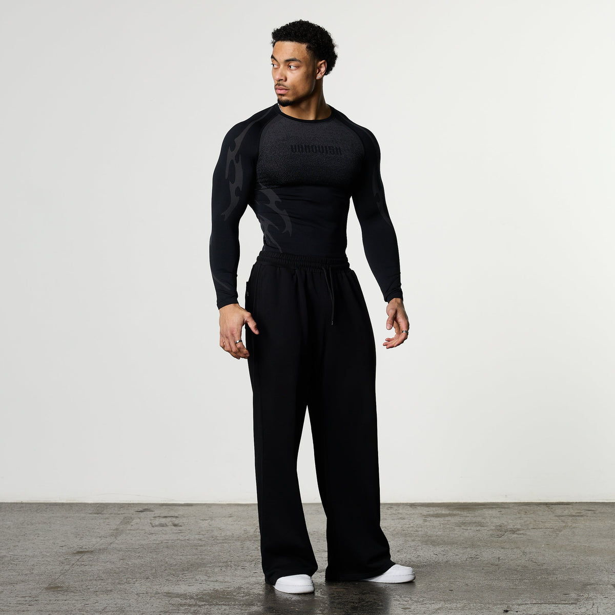 TRIBAL COMPRESSION BLACK LONG SLEEVE T SHIRT 5枚目の画像