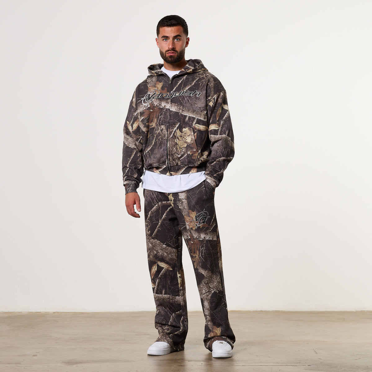 VANQUISH FITNESS Camoモデル ブラックオーバーサイズフルジップパーカー