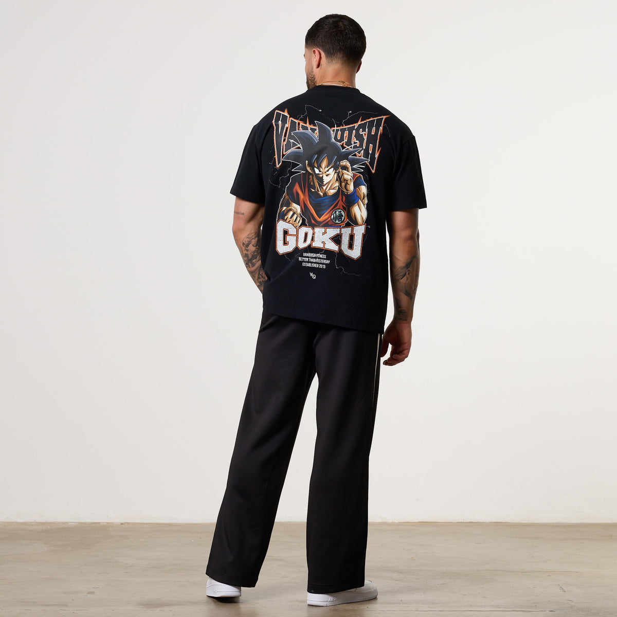 VANQUISH FITNESS DBSモデル 悟空ブラックTシャツ