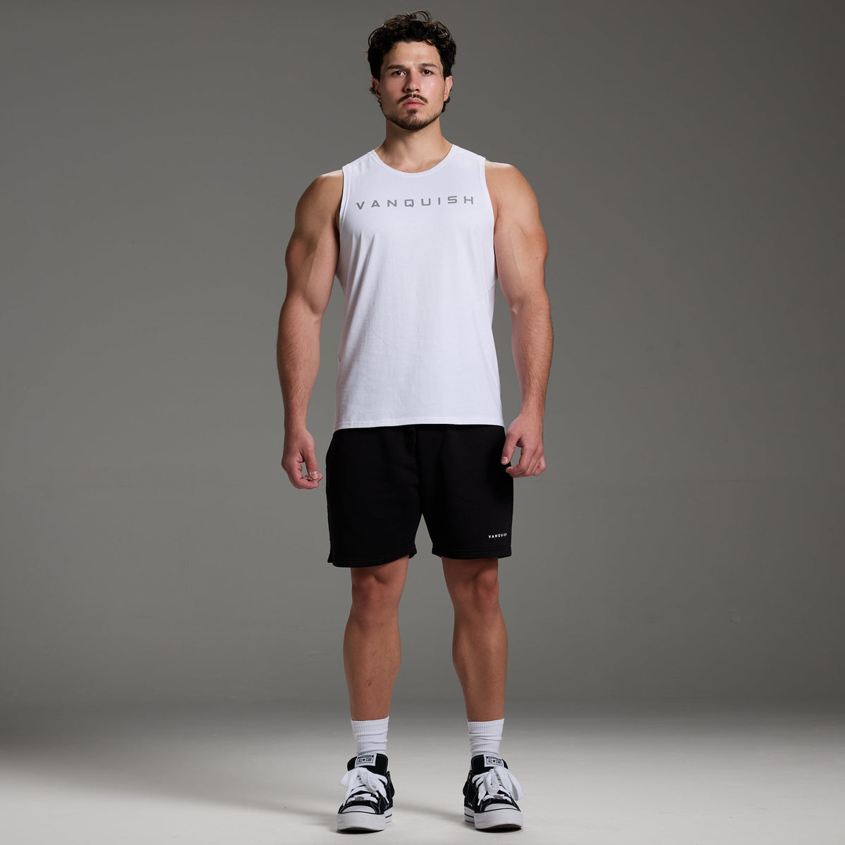 VANQUISH FITNESS Originモデル ホワイト スリムフィット タンク