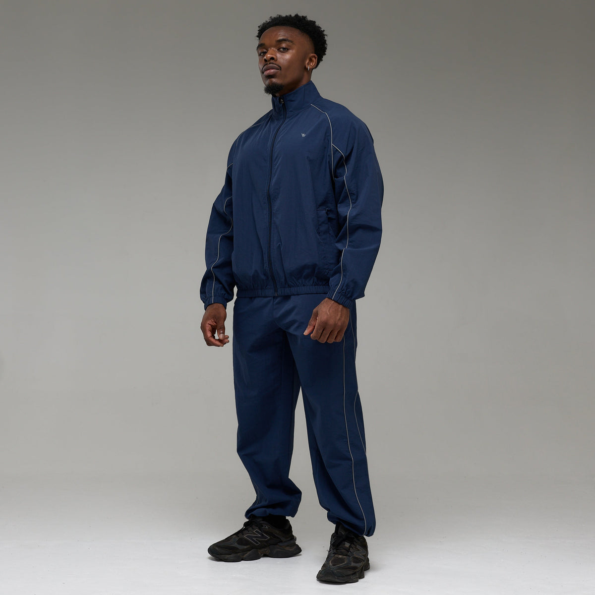 REFLECTIVE NAVY OVERSIZED TRACK JACKET 5枚目の画像