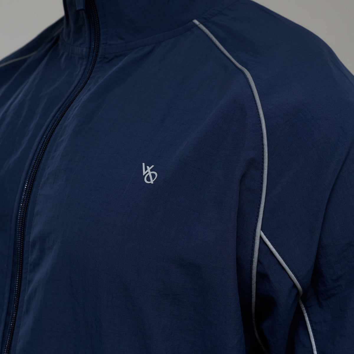 REFLECTIVE NAVY OVERSIZED TRACK JACKET 3枚目の画像