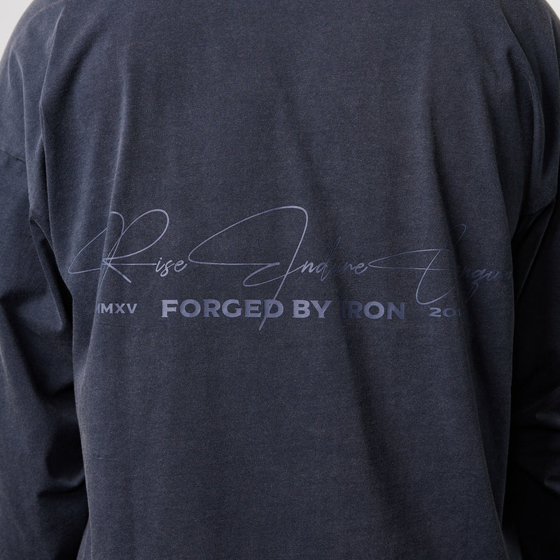 BLACK FORGE WASHED NAVY OVERSIZED LONG SLEEVE T SHIRT 4枚目の画像