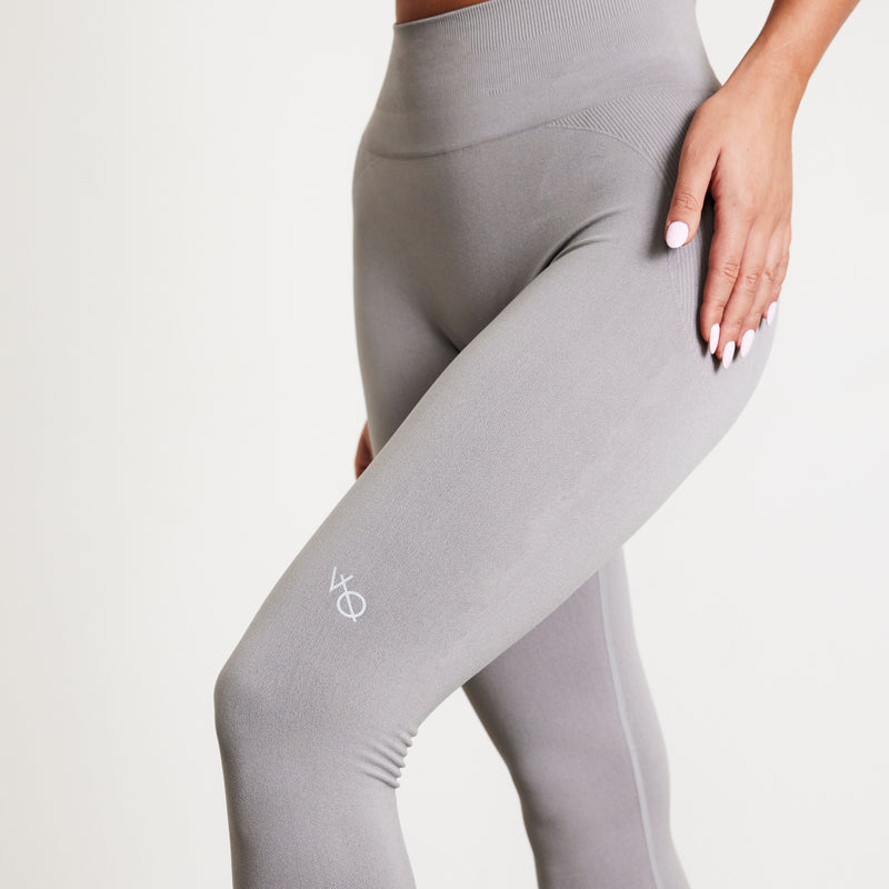 Vanquish Elevate Seamless Petite Smoke Grey Leggings 2枚目の画像