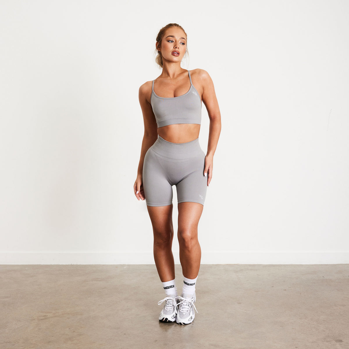 Vanquish Elevate Seamless Smoke Grey Multiway Low Support Bra 6枚目の画像