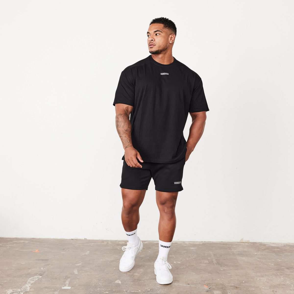 vanquish-essential-black-