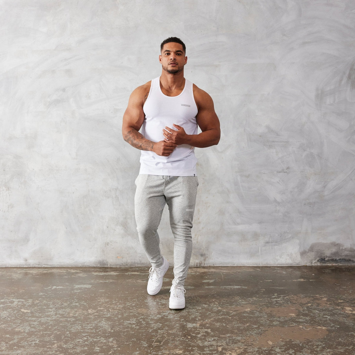 XXXLのみ】VANQUISH FITNESS Essentialモデル ホワイト レギュラー