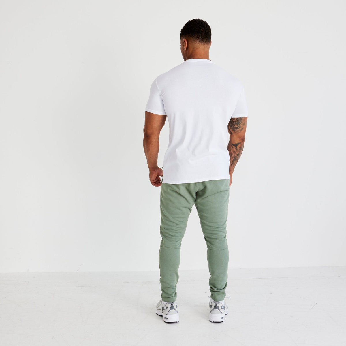 BRIEFING ホワイト スリムフィットパンツ　Lサイズ 新品 BRIEFING スリムフィットパンツ サイズL BRIEFING ホワイト