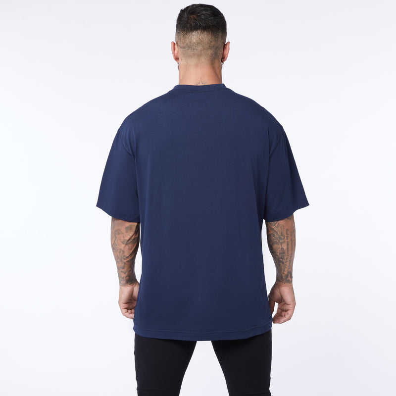 Vanquish Core Navy Oversized T Shirt 3枚目の画像