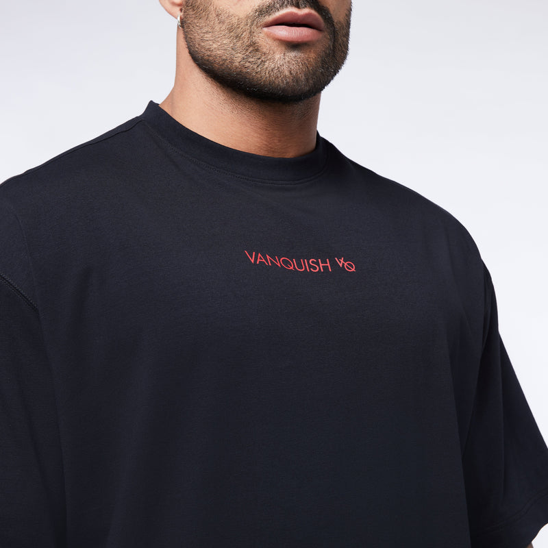 Vanquish Core Red on Black Oversized T Shirt 2枚目の画像